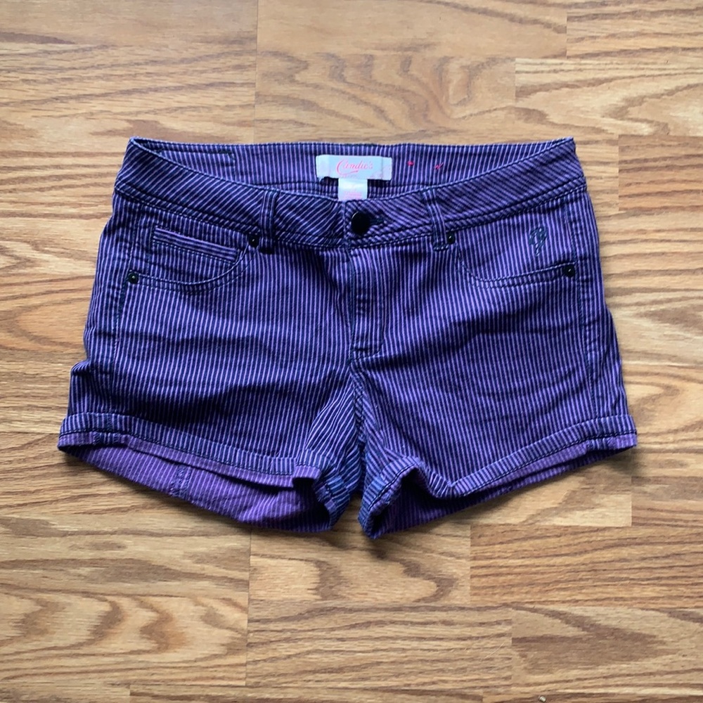 Purple striped shorts (2000s emo/goth)